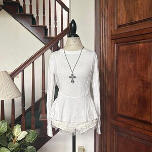 Simply Vera Vera Wang White Peplum Long Sleeve Blouse Office Casual Interview
